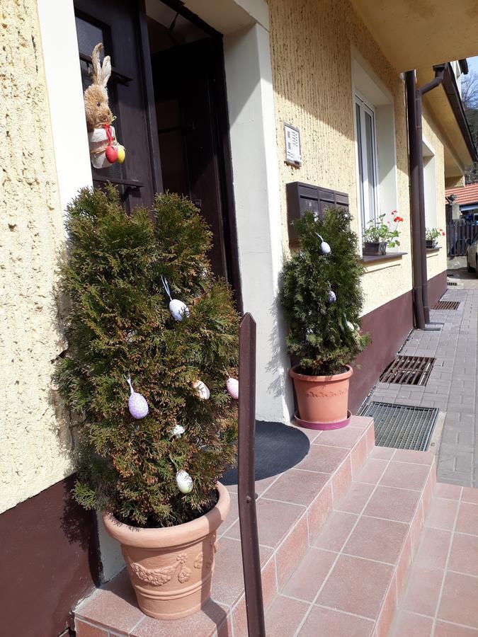 Apartmány Karlštejn Esterno foto