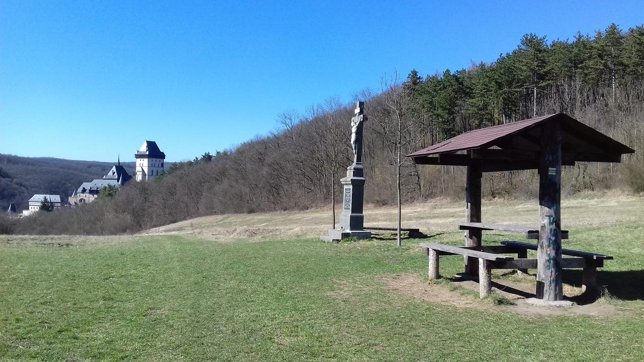 Apartmány Karlštejn Esterno foto