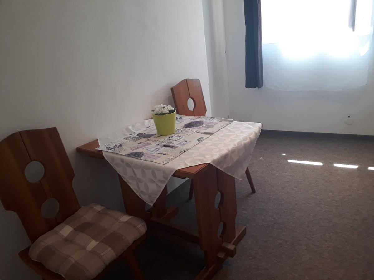 Apartmány Karlštejn Esterno foto