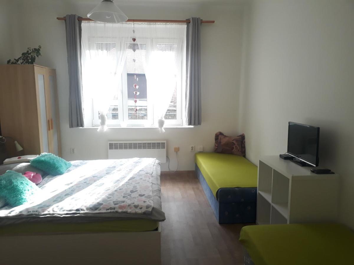 Apartmány Karlštejn Esterno foto
