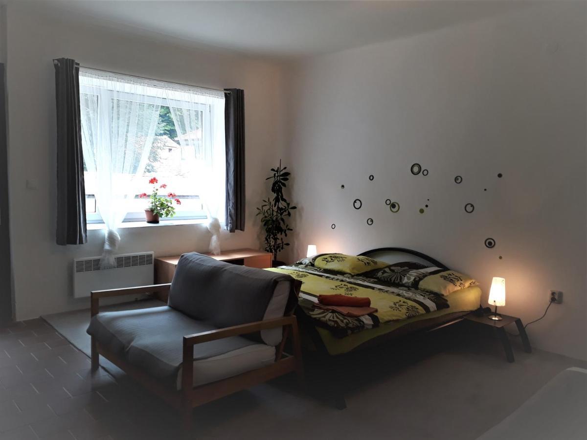 Apartmány Karlštejn Esterno foto